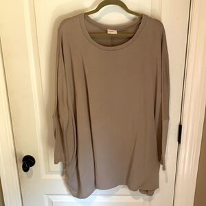 Essential Bodywear oversized tunic top